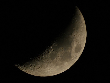 moon20120129-standard-scale-2 00x