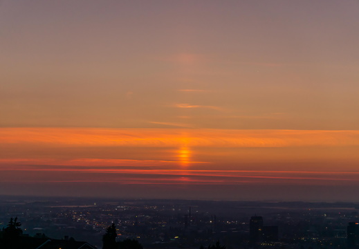 Sun pillars