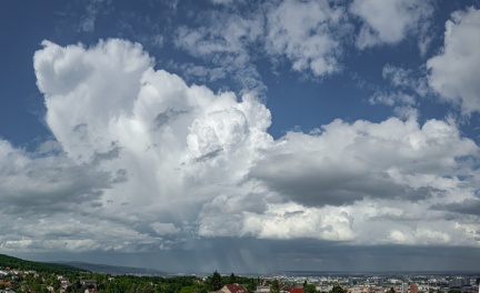 Cumulunimbus calvus